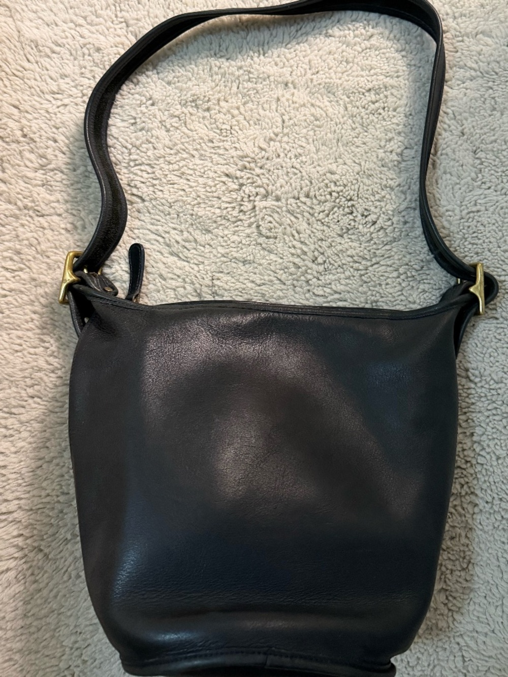 Vintage Coach Helens Legacy Bucket Crossbody Bag - Picture 2 of 6